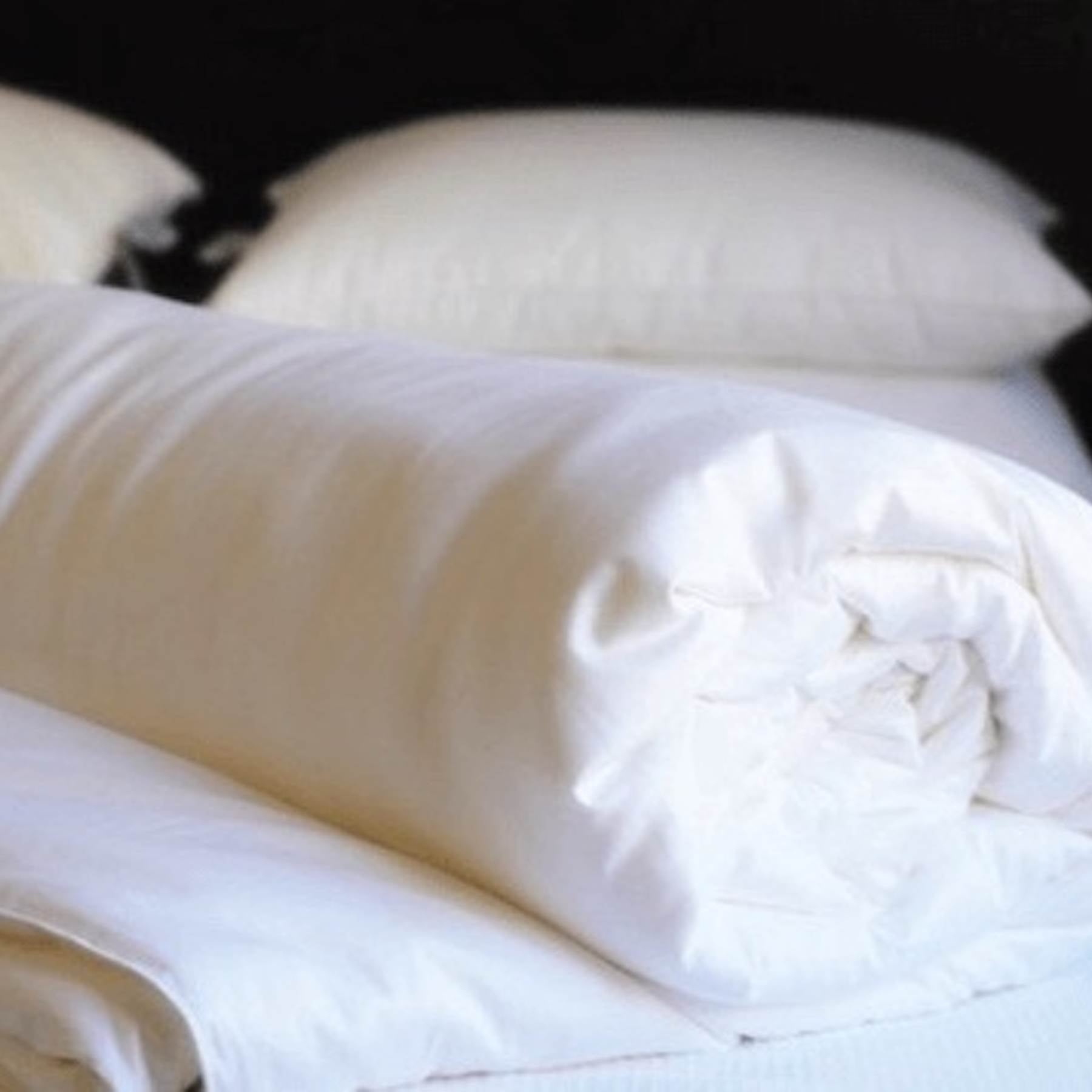 Zijden zomerdekbed met katoenen tijk