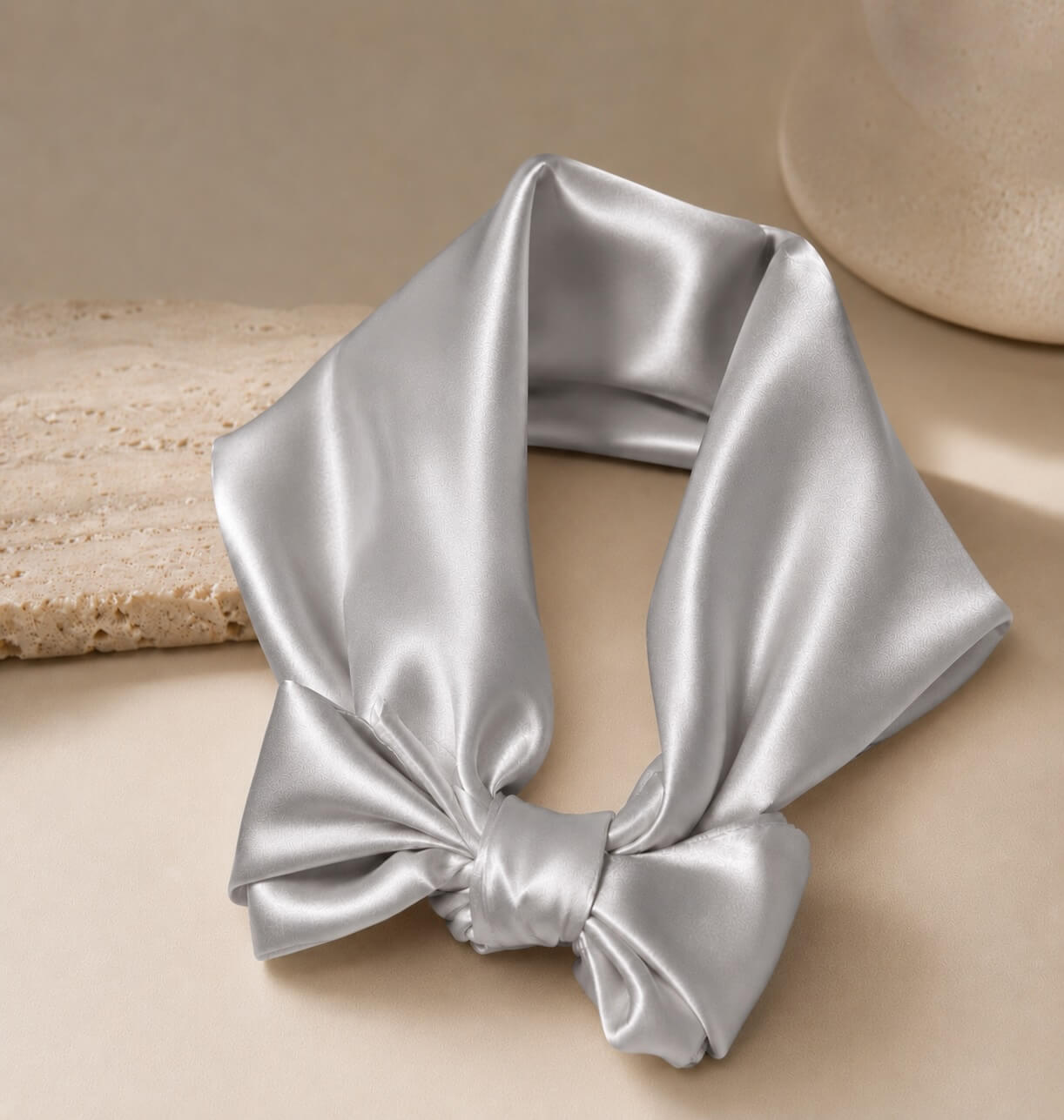 Foulard en soie unie (carrée)