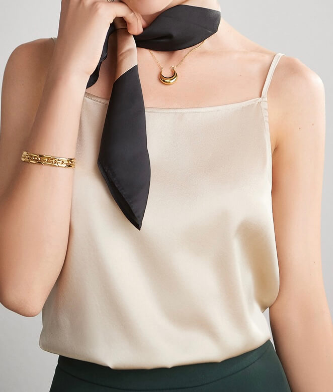 Top en soie à bretelles réglables