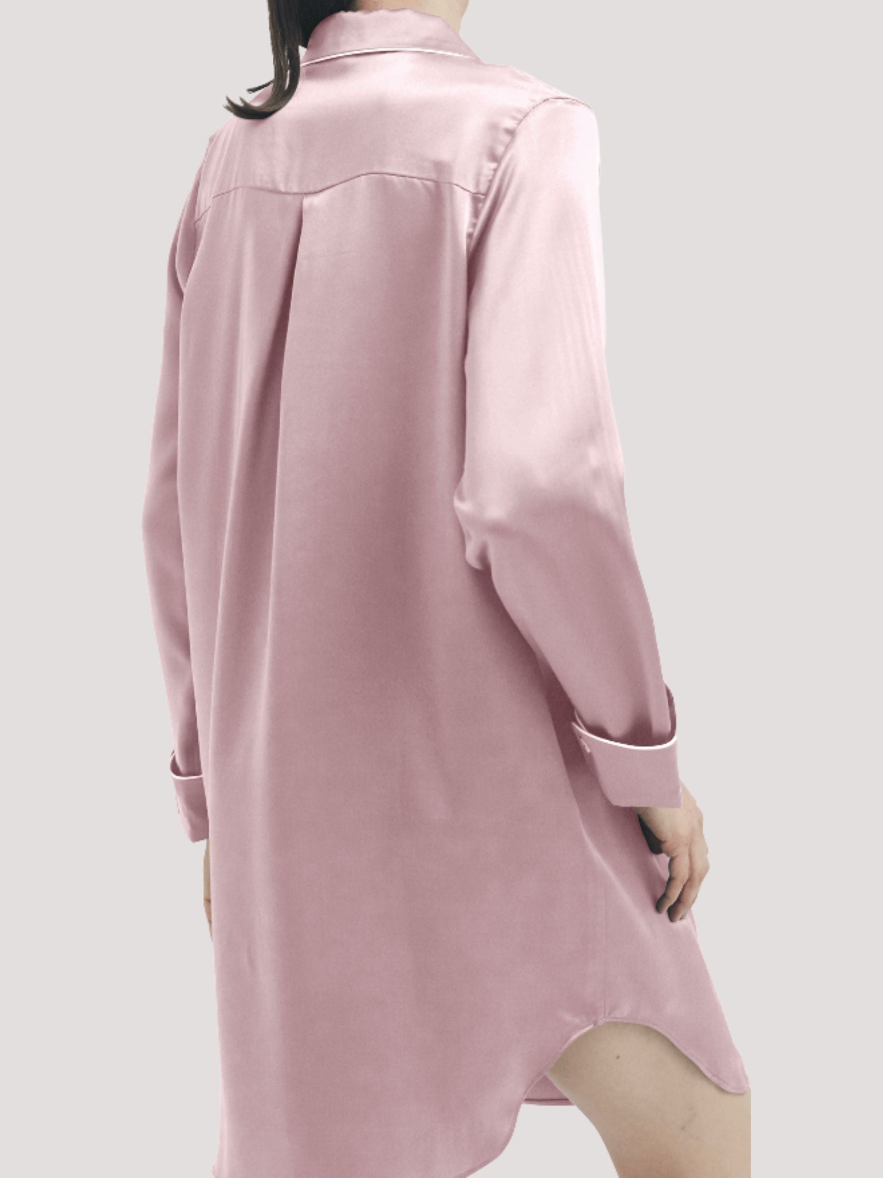 Zijden nachthemd voor dames