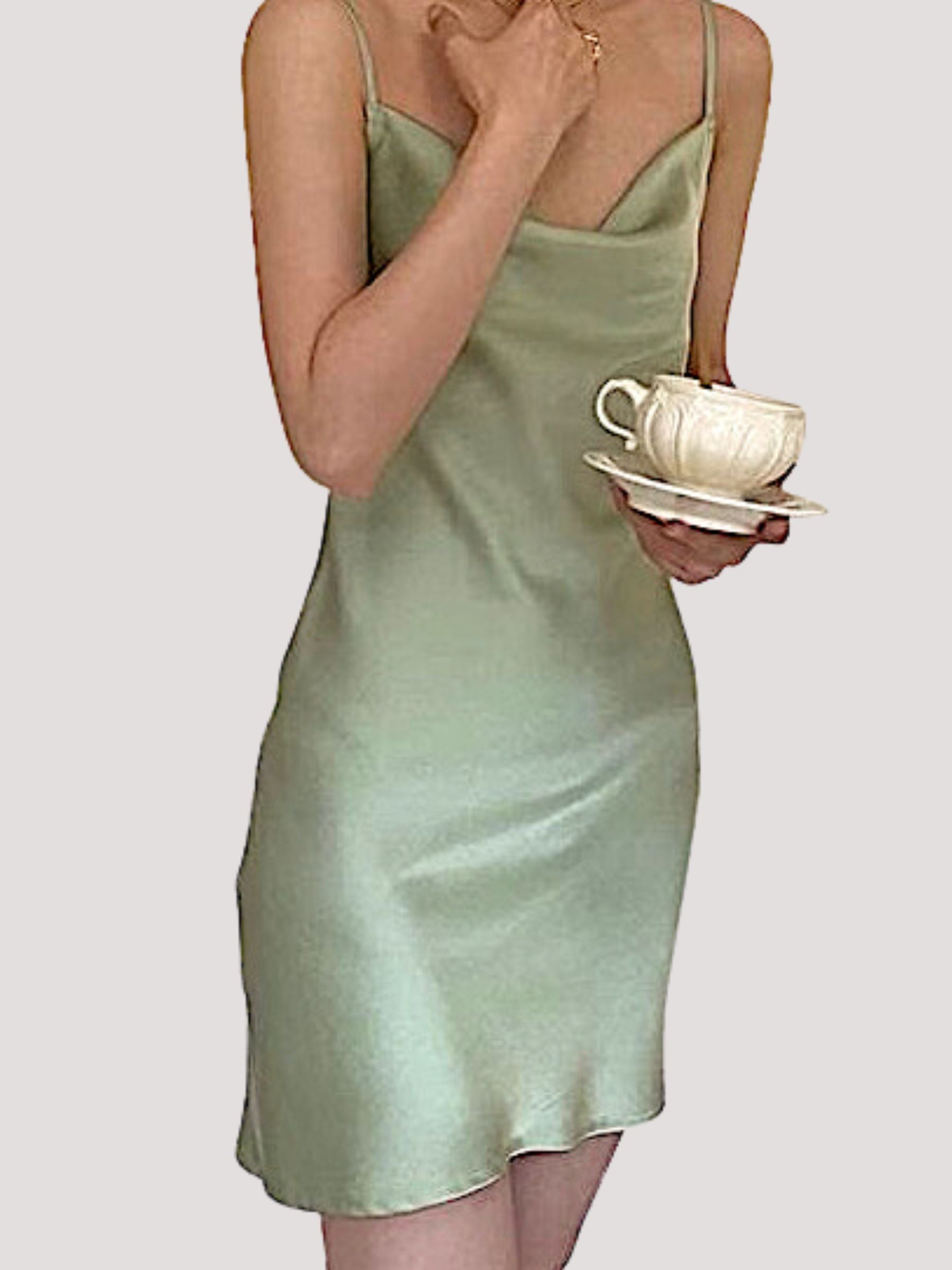 Nuisette de soie à bretelles