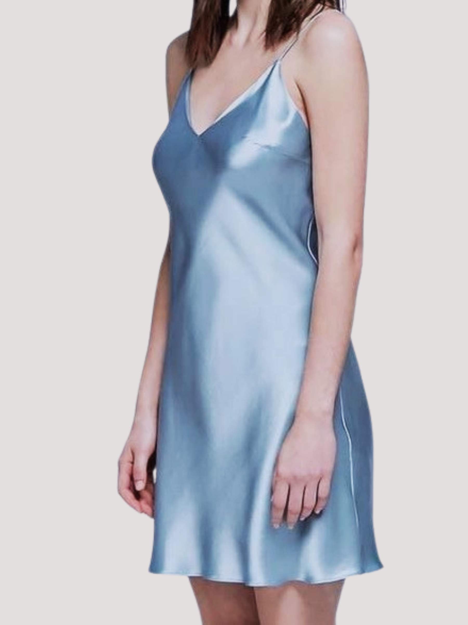 Négligé en soie à bretelles réglables